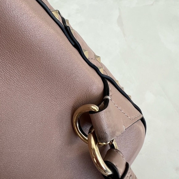 VALENTINO GARAVANI
Nappa Quilted Mini Rockstud Spike Backpack Poudre - Picture 9 of 16